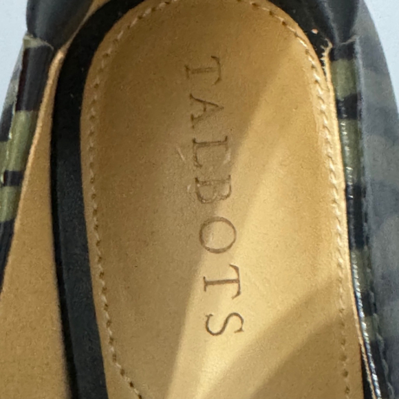 Talbots Jessie Gore Zebra Nappa Loafers Women’s Size 7 - Picture 2 of 5